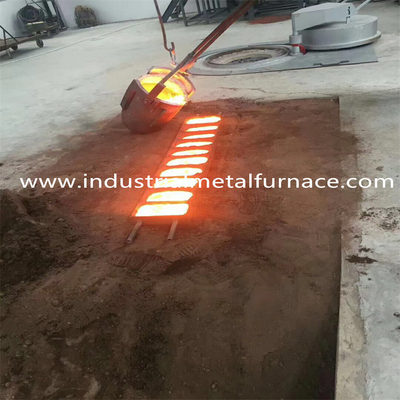 15KW 3KG ইন্ডাস্ট্রিয়াল ইন্ডাকশন ইস্পাত গলানো ফার্নেস স্টিল মাঝারি ফ্রিকোয়েন্সি তৈরি করে